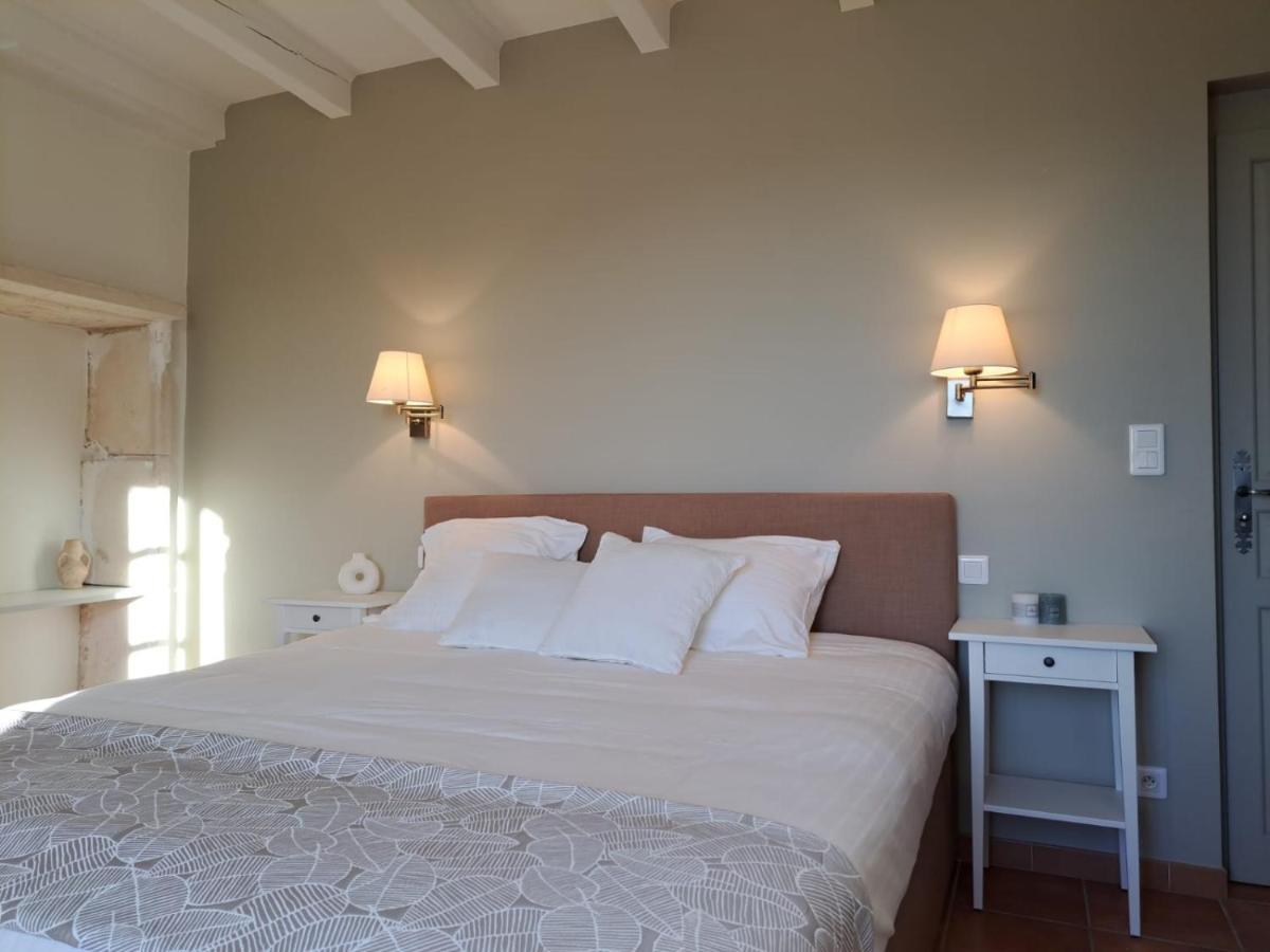 Hotel Restaurant Clos Des Sullys Montclus  ภายนอก รูปภาพ